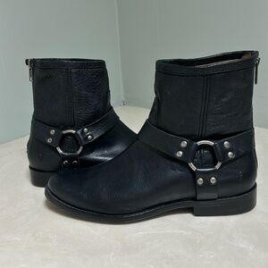NWOT FRYE Richard Harness leather boots sz 9
